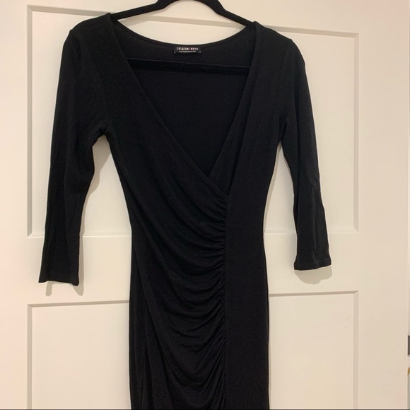 💫2/$15💫 Fashion Nova V-Neck Midi Dress - Picture 2 of 2